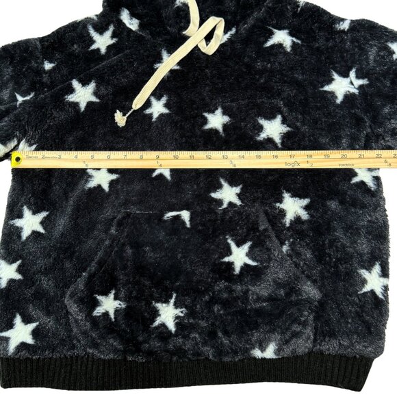 POL Super Plush Faux Fur Star Pullover Hoodie - Picture 7 of 7